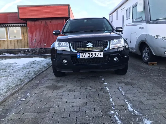 Suzuki Grand Vitara 2012 photo 2