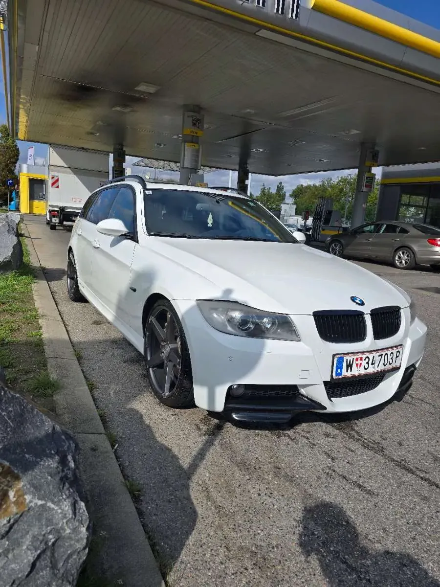 BMW 3 Series 2008 photo 3