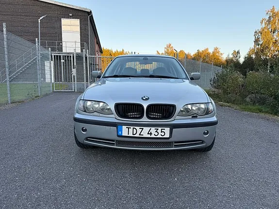 BMW 330Xi 2002 photo 3