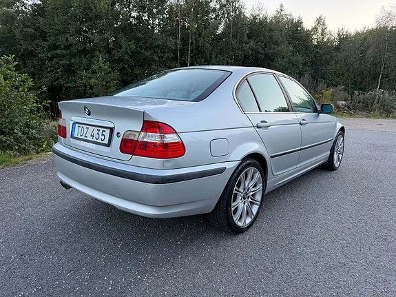 BMW 330Xi 2002 photo 4