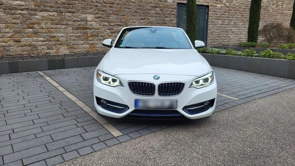 BMW 220I Cabrio M Sport