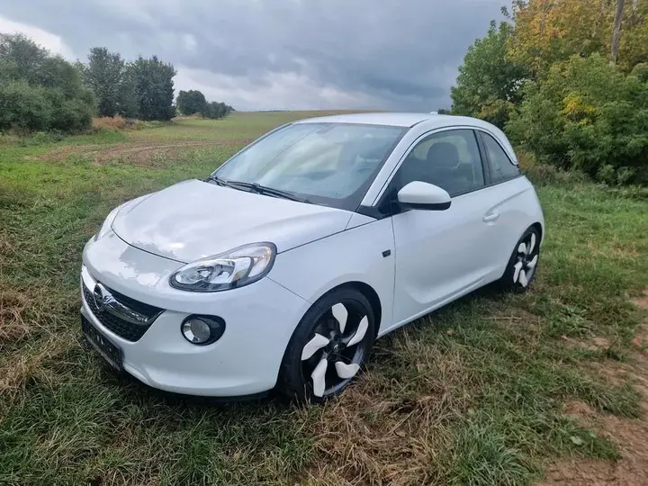 Opel Adam