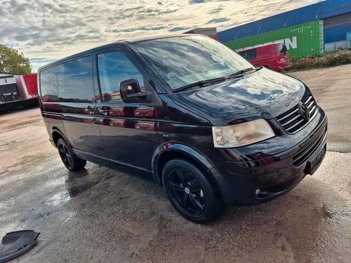 Volkswagen T5 Caravelle