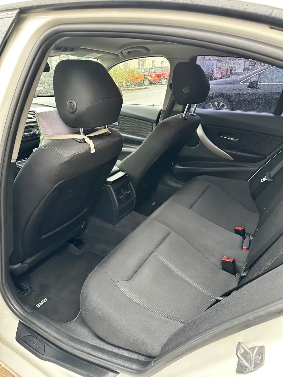 BMW 3 Series 2013 photo 3