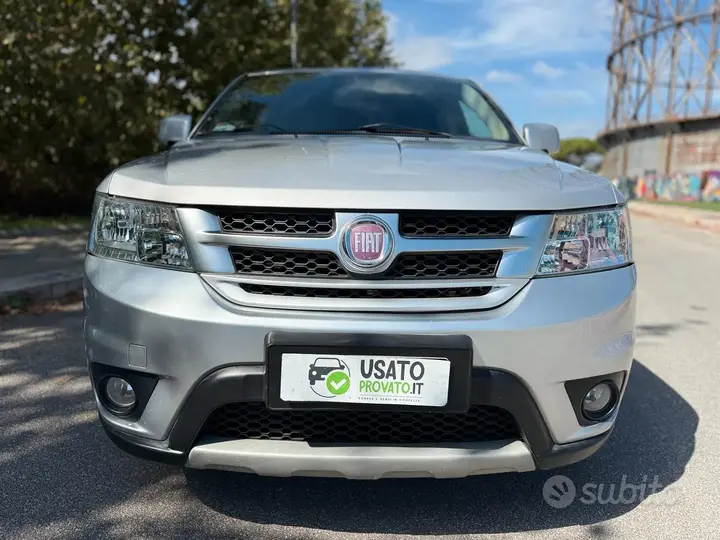 Fiat Freemont 2012 photo 3