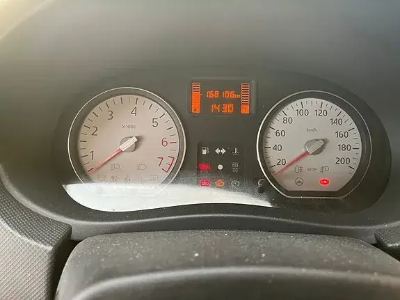 Dacia Logan 2010 photo 5
