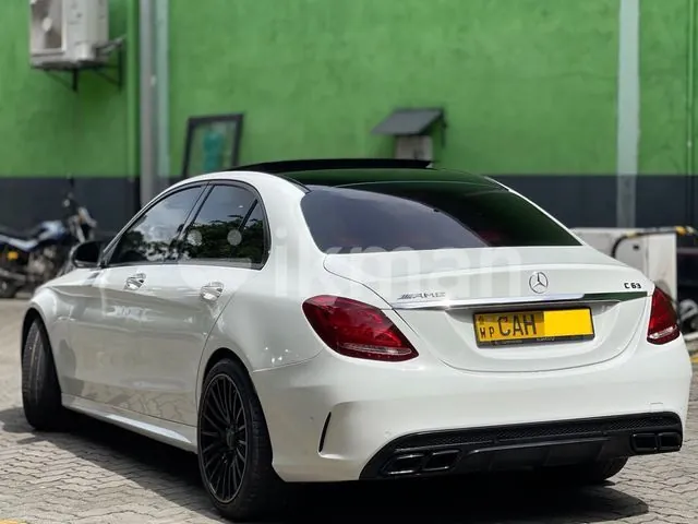 Mercedes-Benz C200 2015 photo 2