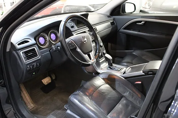 Volvo V70 2013 photo 4