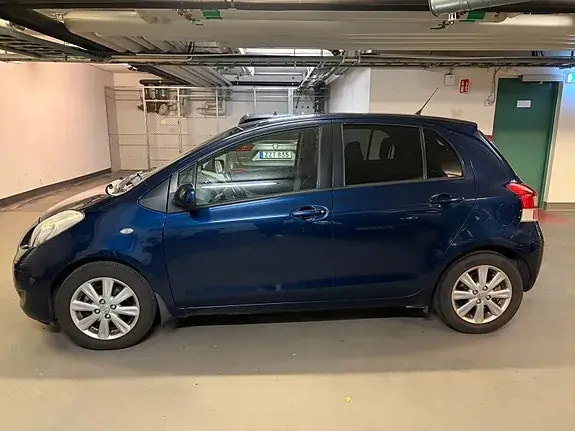 Toyota Yaris 2010 photo 4