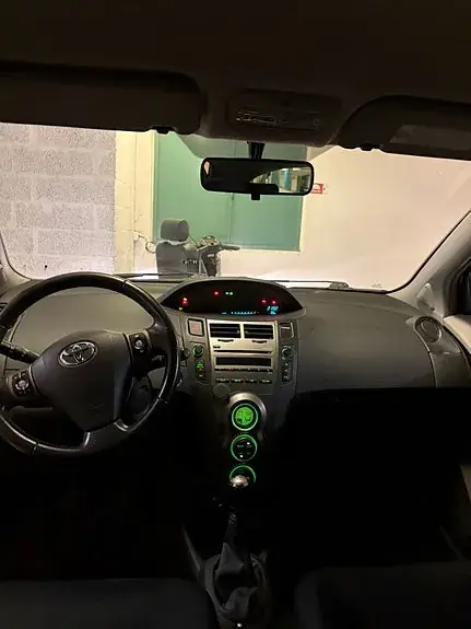 Toyota Yaris 2010 photo 5