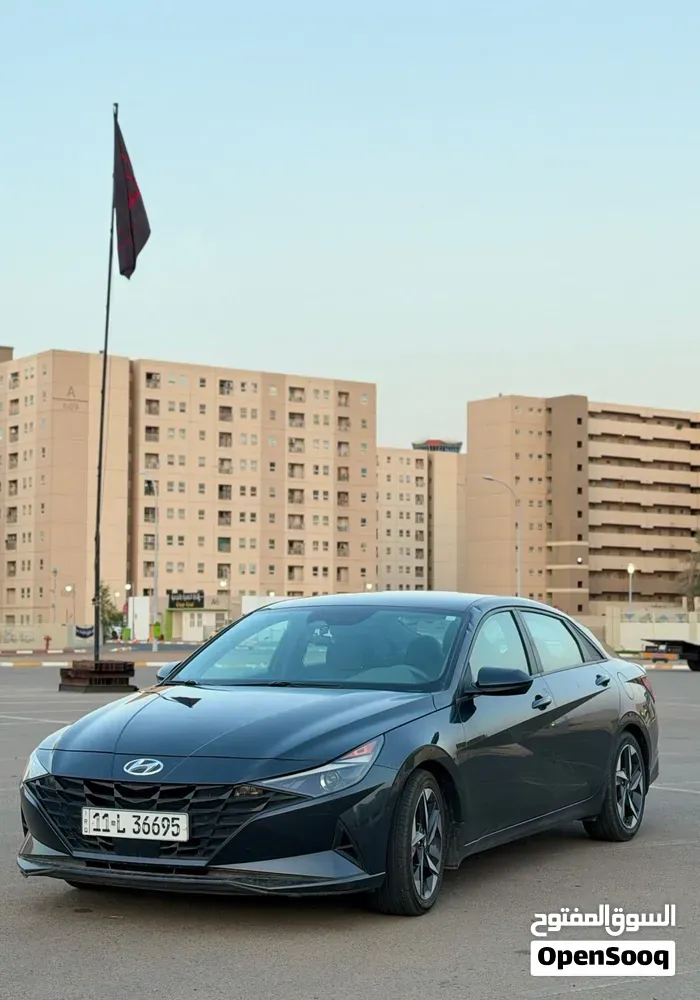 Hyundai Elantra 2023 photo 3