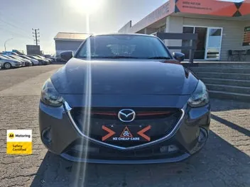 Mazda Demio 2014 photo 3