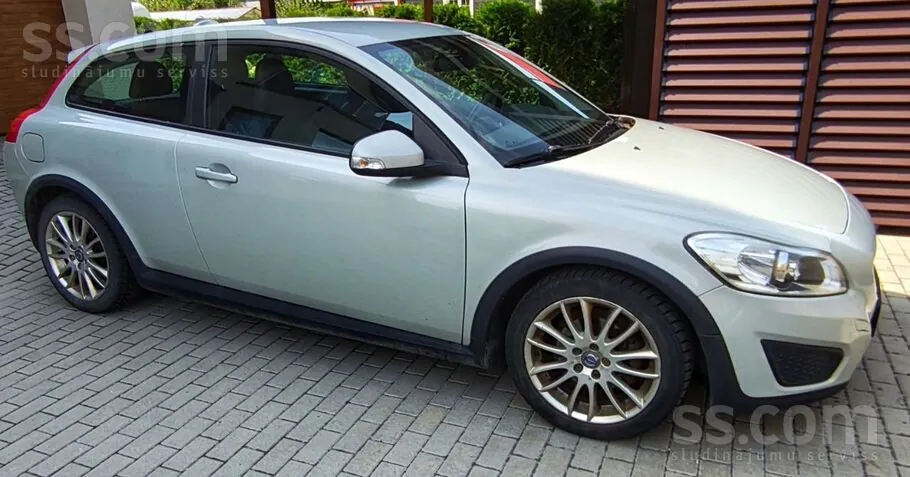 Volvo C30 2010 photo 3