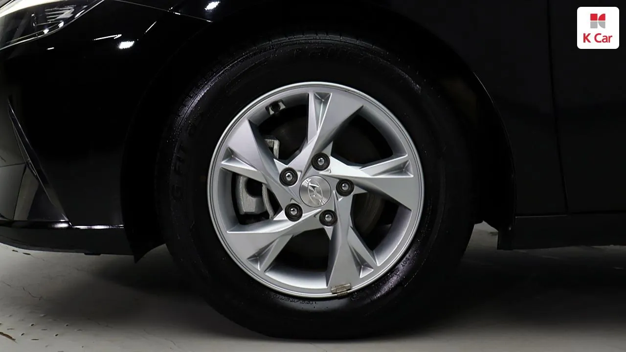 Hyundai Avante 2021 photo 5