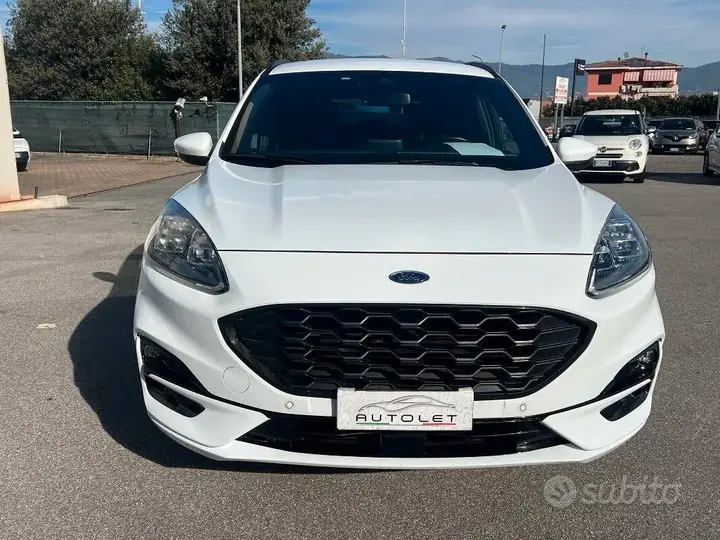 Ford Kuga 2023 photo 2