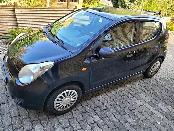 Suzuki Alto 2010 photo 2