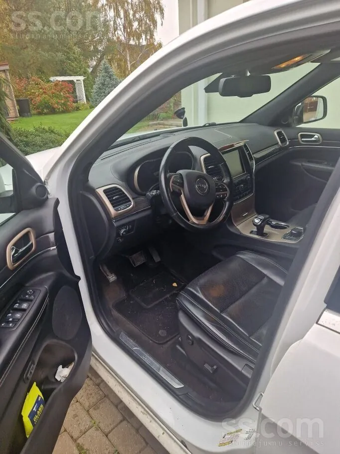 Jeep Grand Cherokee 2015 photo 3