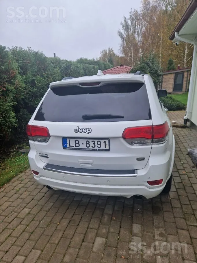 Jeep Grand Cherokee 2015 photo 2
