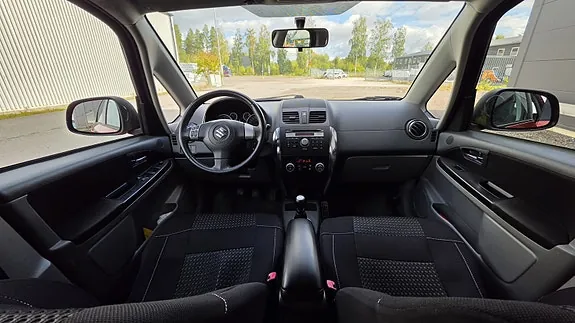 Suzuki Sx4 2010 photo 5