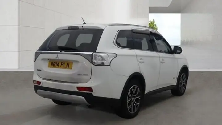 Mitsubishi Outlander 2014 photo 4
