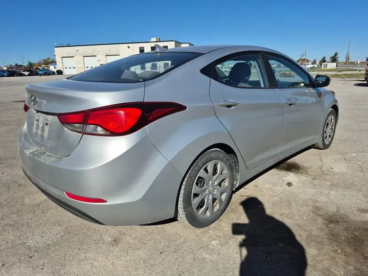 Hyundai Elantra 2014 photo 5