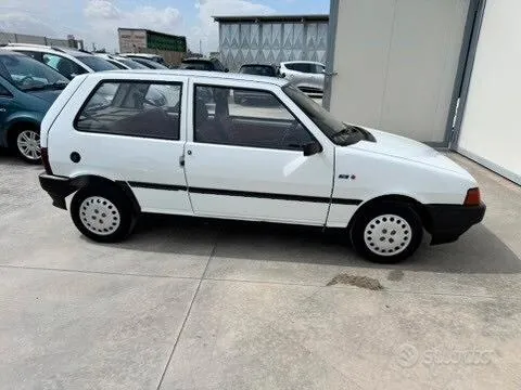 Fiat Uno 1992 photo 2