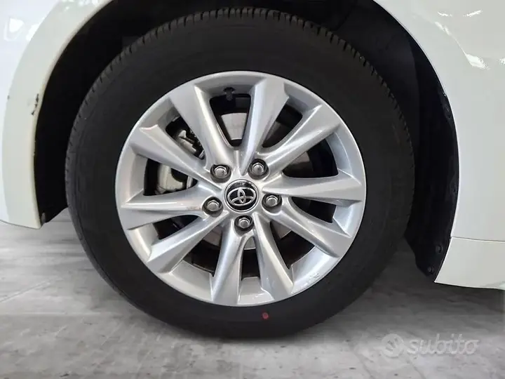 Toyota Corolla Touring Sports 2024 photo 5