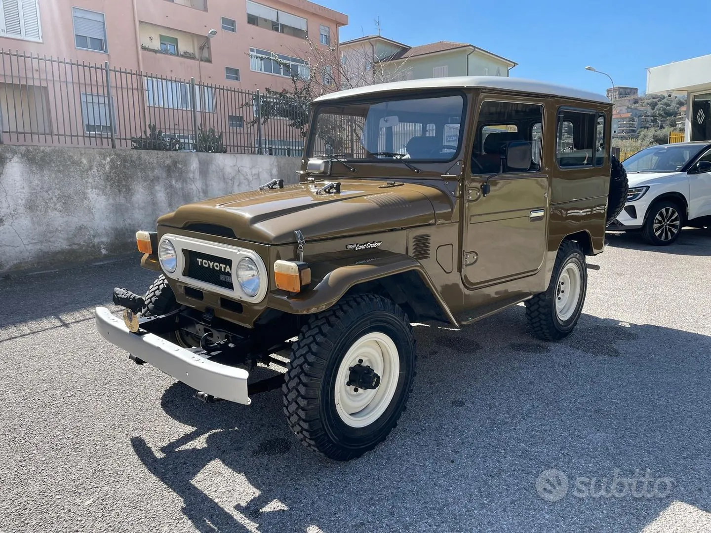 Toyota Land Cruiser