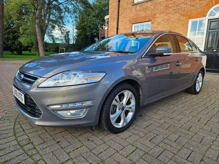 Ford Mondeo 2011 photo 2