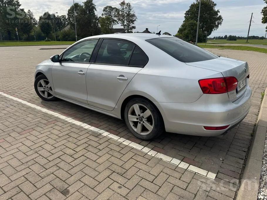 Volkswagen Jetta 2014 photo 3