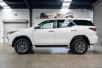 Toyota Fortuner 2021 photo 4