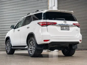 Toyota Fortuner 2021 photo 3