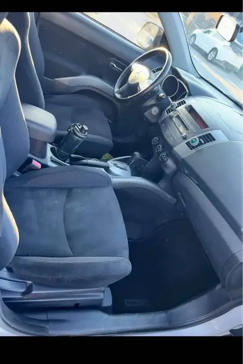 Mitsubishi Outlander 2009 photo 3