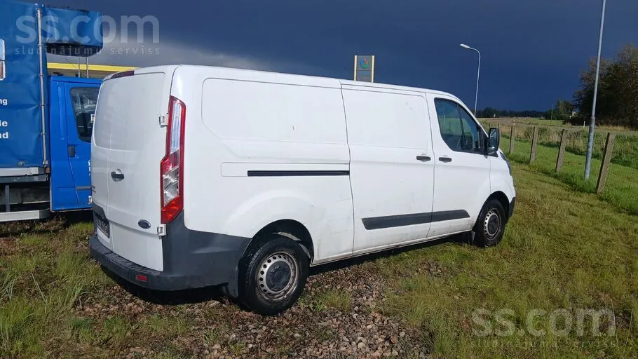 Ford Transit 2023 photo 3
