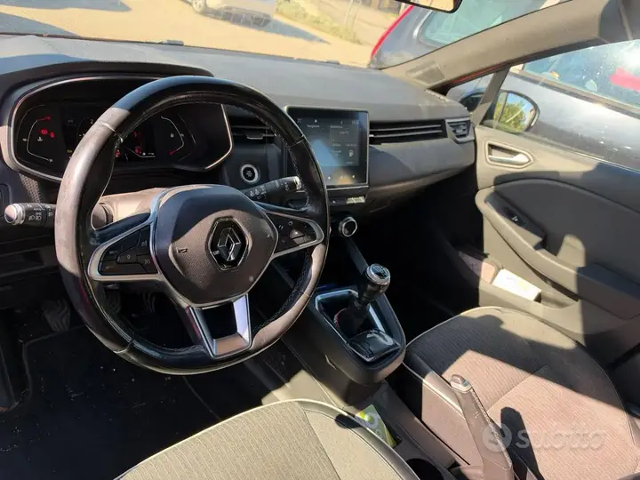 Renault Clio 2020 photo 3