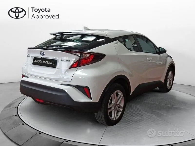 Toyota C-Hr 2023 photo 4