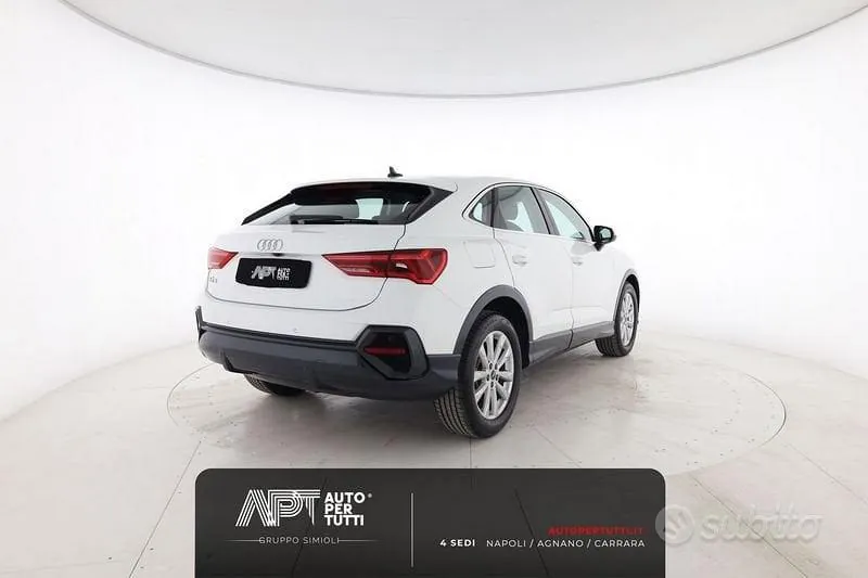 Audi Q3 2021 photo 5