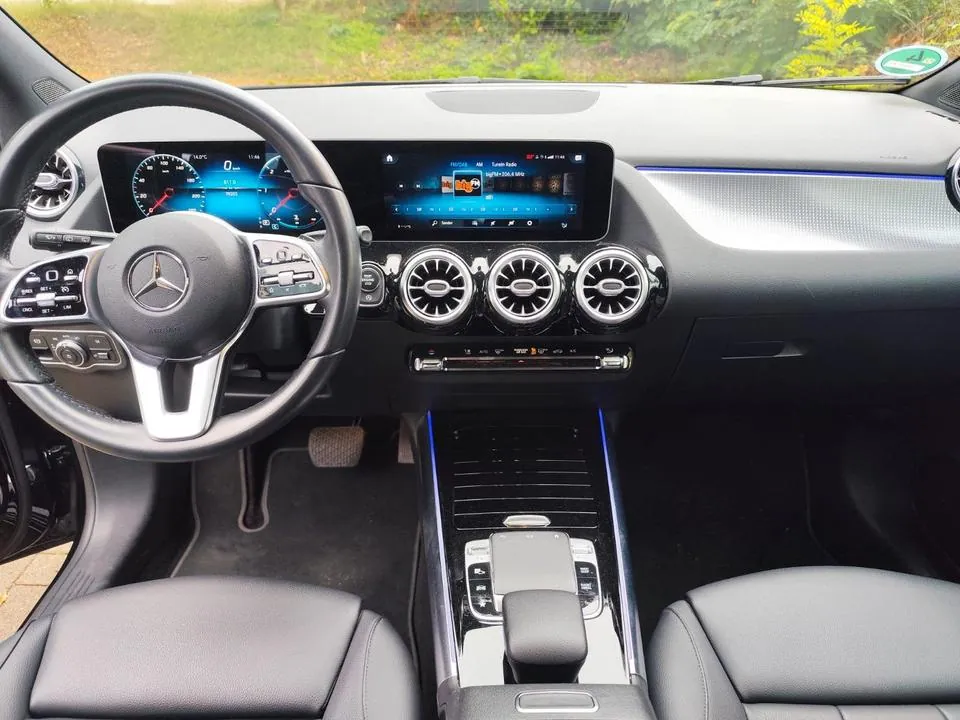 Mercedes-Benz B 200