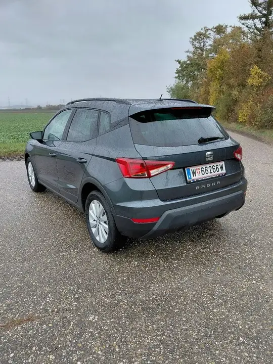 Seat Arona 2019 photo 2