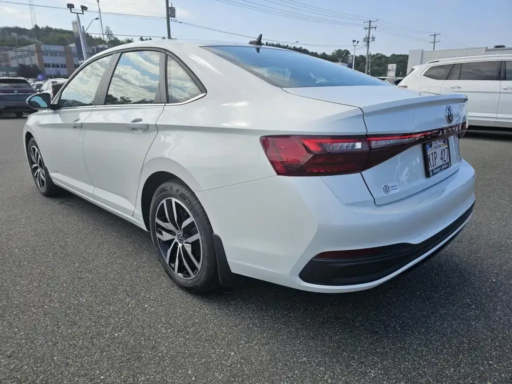 Volkswagen Jetta 2025 photo 5