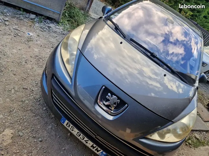 Peugeot 207 2008 photo 3