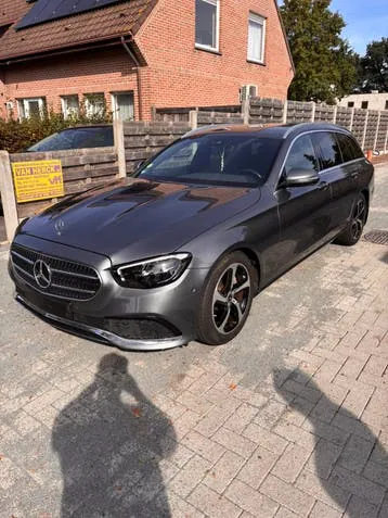 Mercedes-Benz E 200 D