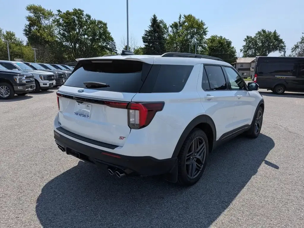 Ford Explorer 2025 photo 5
