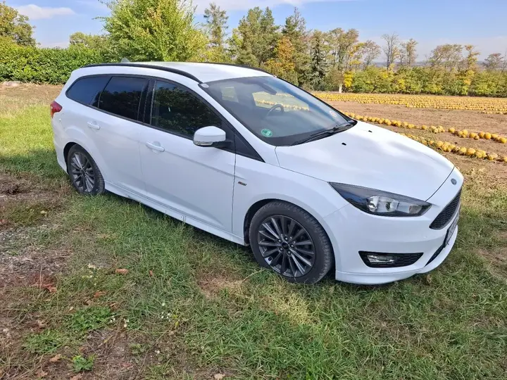 Ford Focus 2018 photo 3