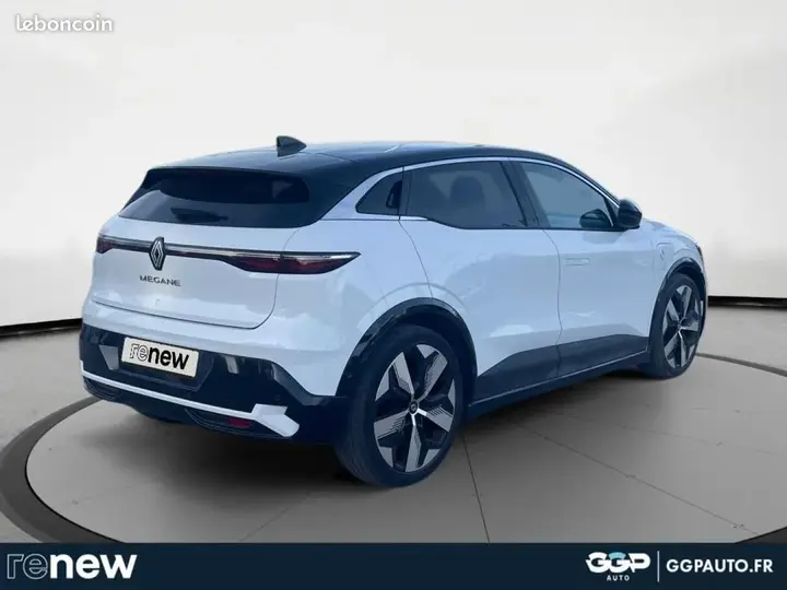 Renault Megane 2022 photo 2