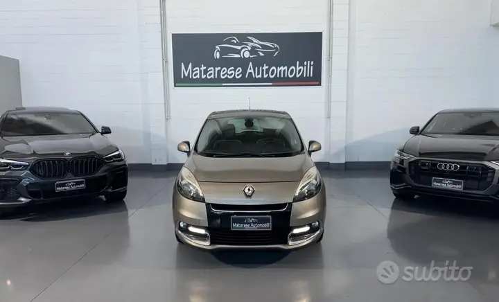 Renault Scenic 2013 photo 2