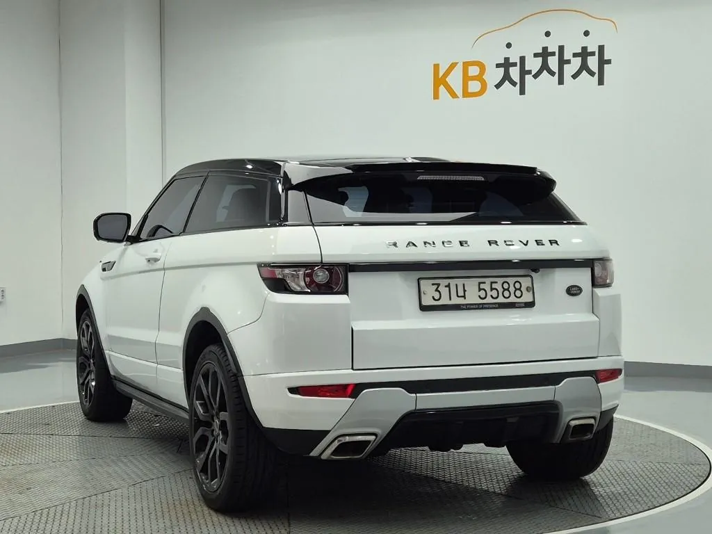 Land Rover Range Rover Evoque 2012 photo 2