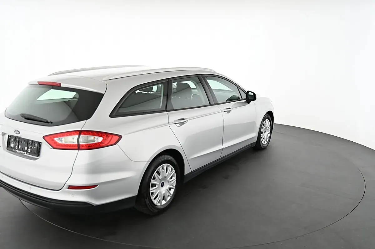 Ford Mondeo 2016 photo 2