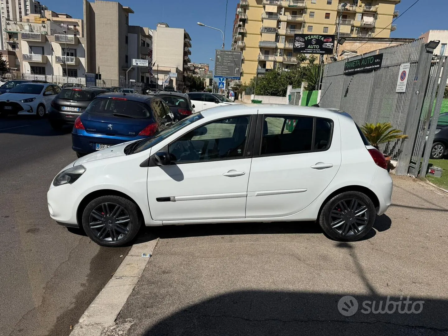 Renault Clio 2011 photo 4