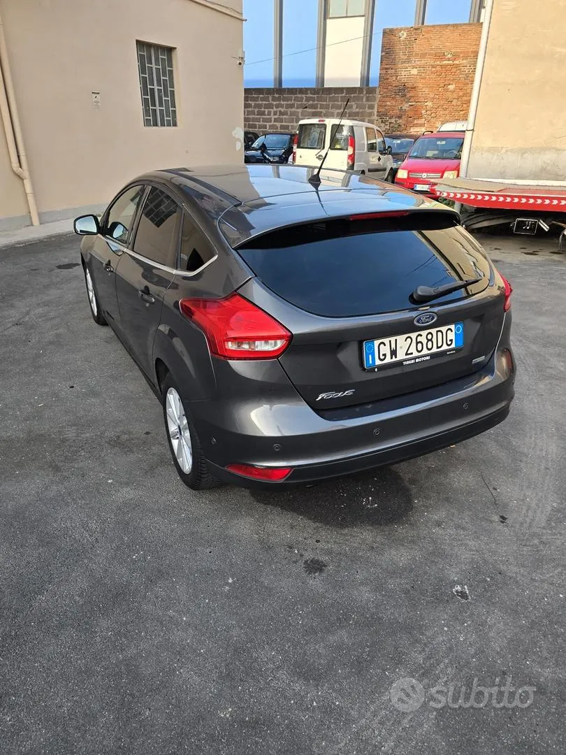 Ford Focus 2016 photo 2